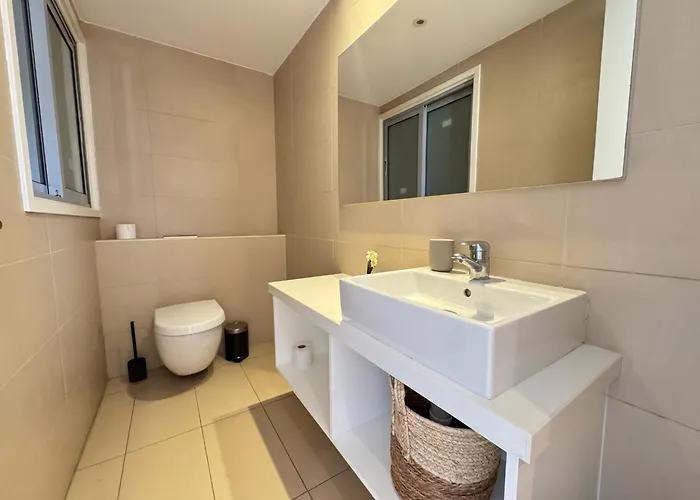 In - Spacious Balcony Apartamento Nicósia